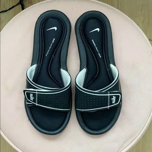 Nike Black Slides